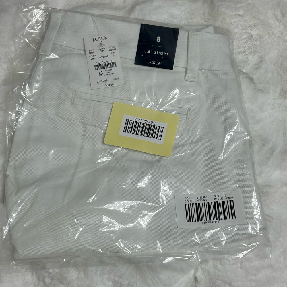 NWT! J. Crew 3.5" classic chino short - Picture 13 of 14